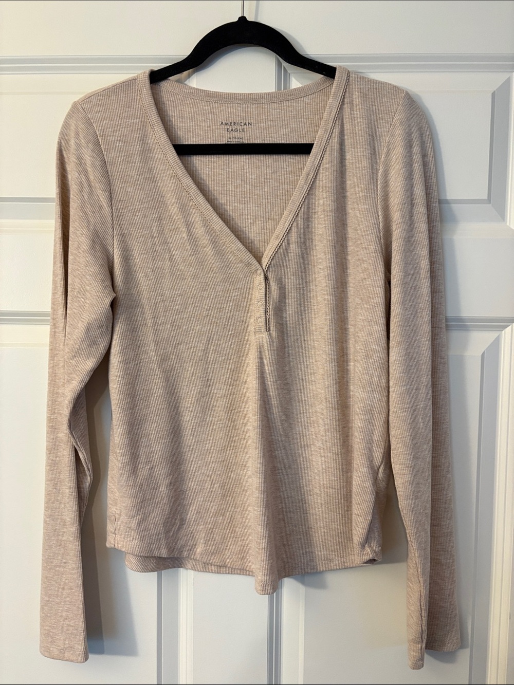 American Eagle Outfitters Light Beige Ribbed Long-Sleeve V-Neck Top